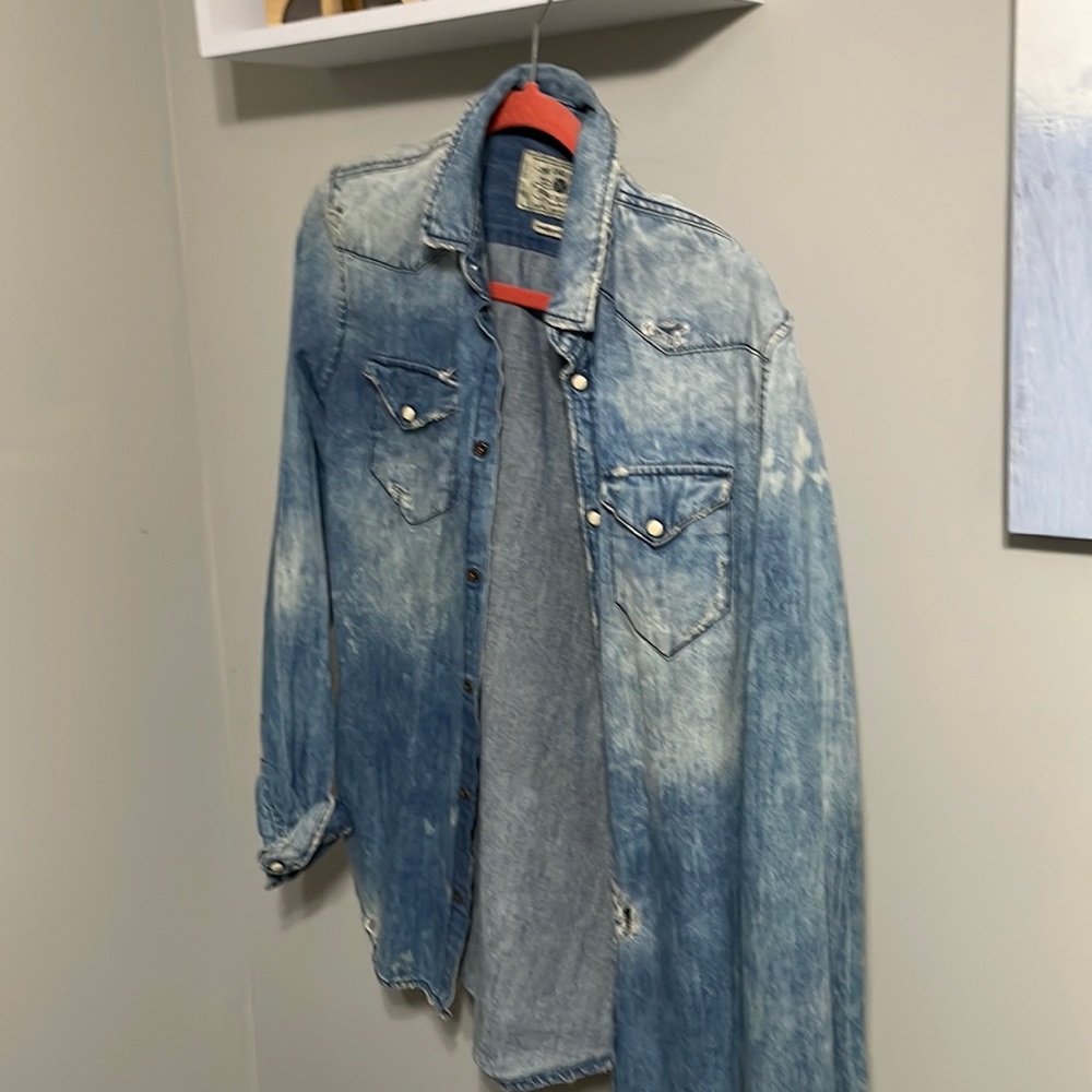 Zara denim distressed jean shirt. Size M. Slim fit.
